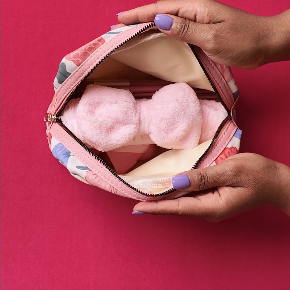 Beauty Bundle Makeup Essentials Set - image 4